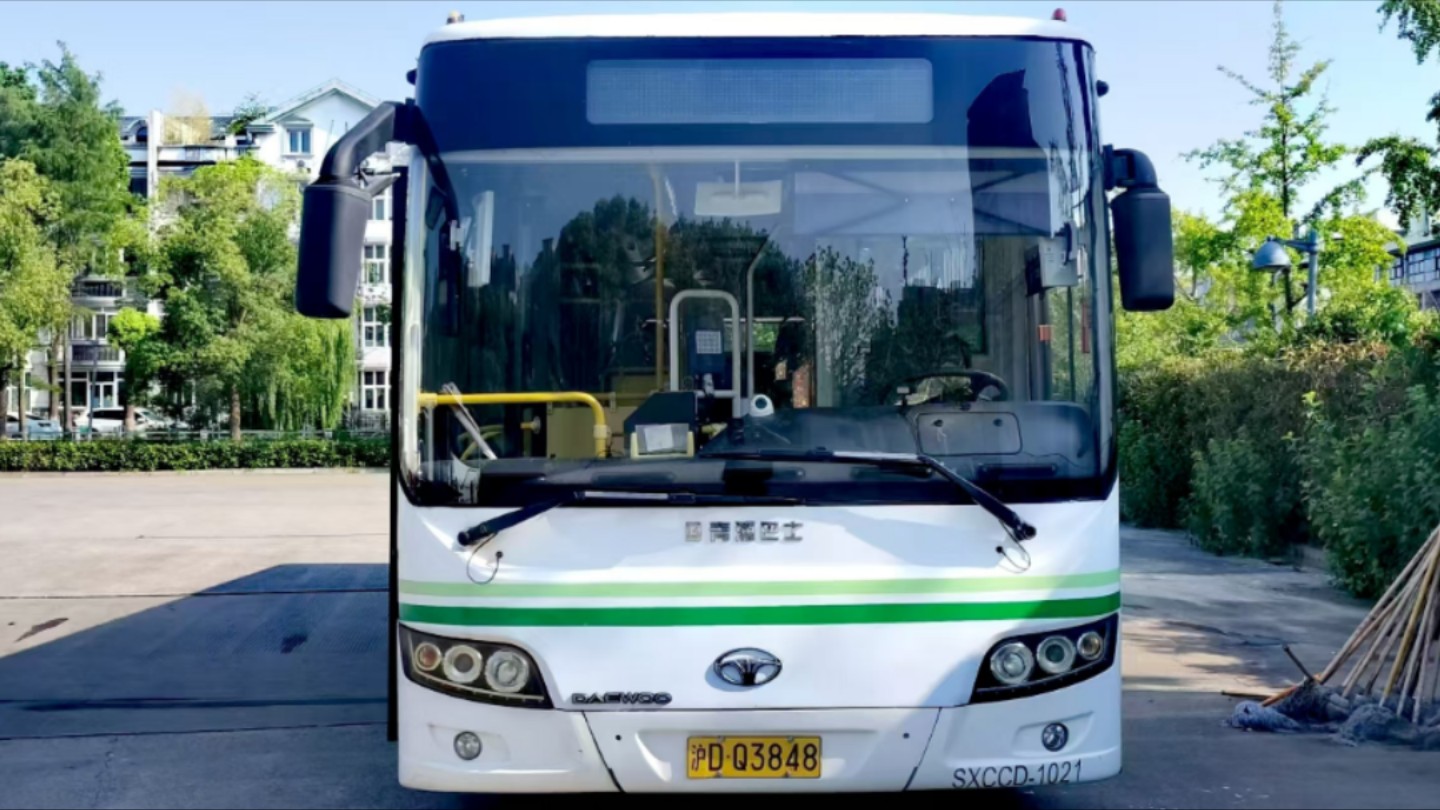 (青浦巴士)上海华新8路(原1502路)公交车终点站新