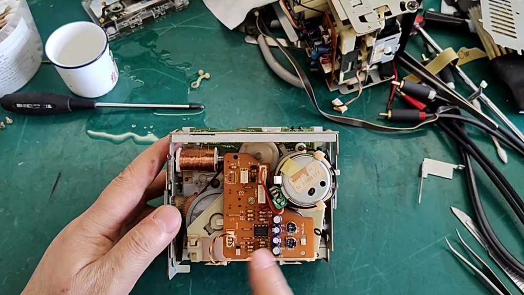 清洗打理一台三十年前的索尼组合音响v701