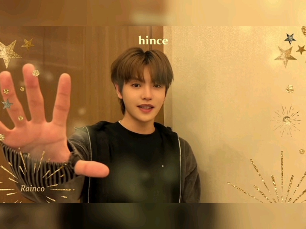 【肖宇梁】鱼粮的圣诞快乐 hince微博抖音