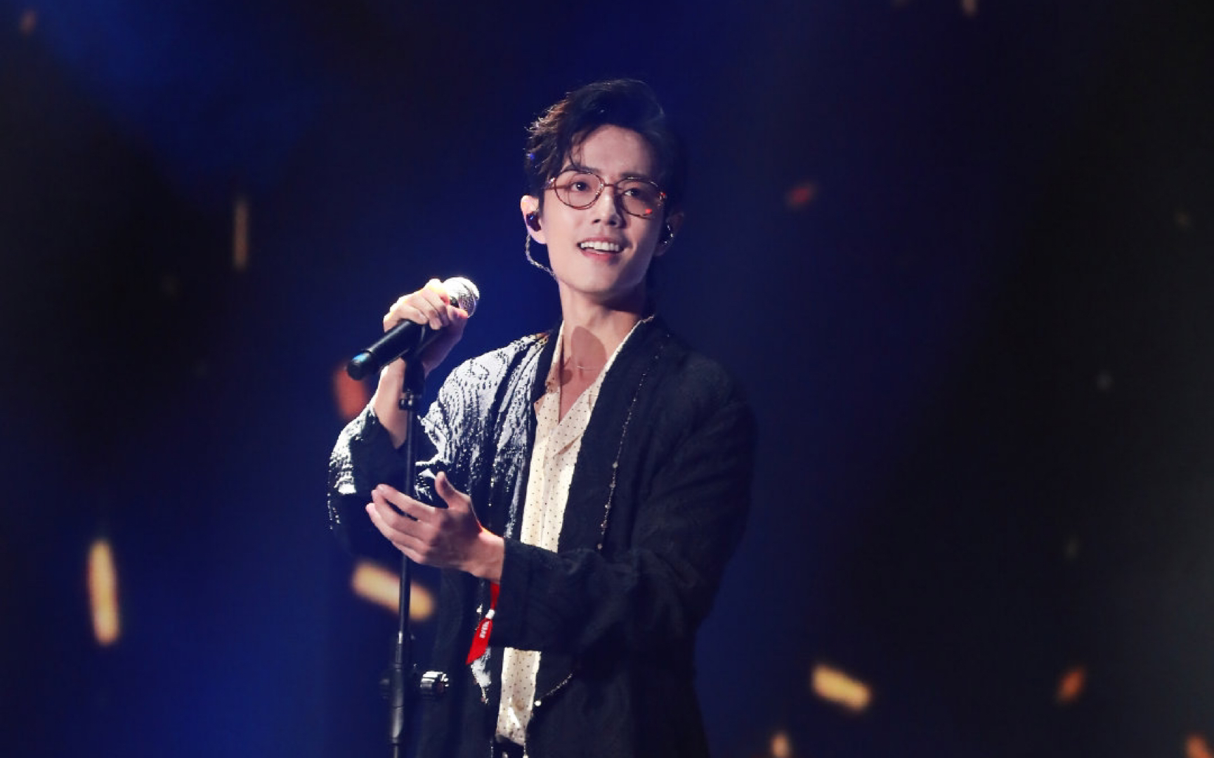 【肖战x2019芭莎慈善夜】|满足——纯歌曲cut