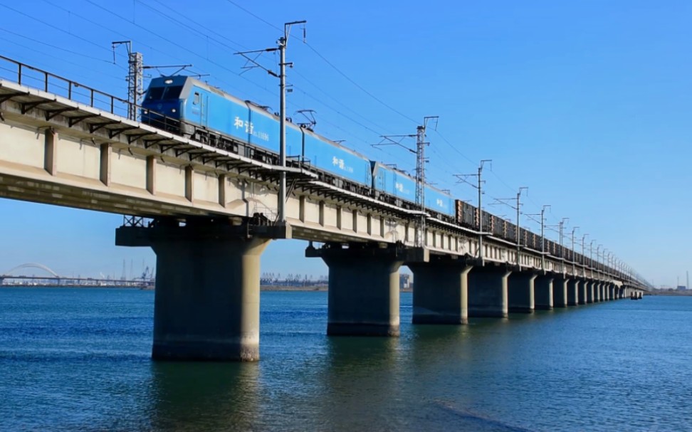 呼局呼段蓝精灵hxd1-1696/1703牵引重载c80通过迁曹线唐山市曹妃甸区