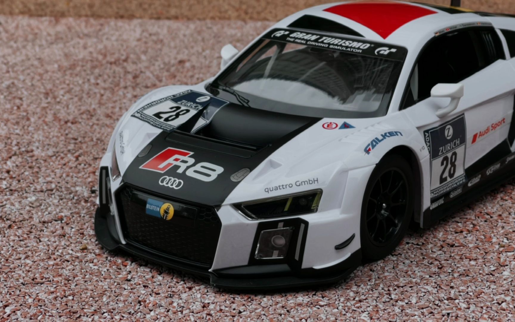 奥迪r8新赛车皮肤上线!又是外观党狂喜的一天!