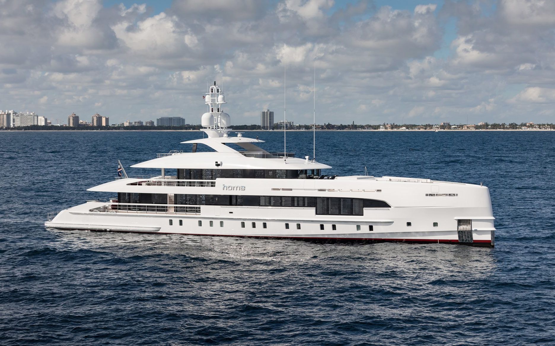 宁静舒适的“家”3800万美元的荷兰Heesen 49.80m (163' 5＂) HOME号超级游艇哔哩哔哩bilibili