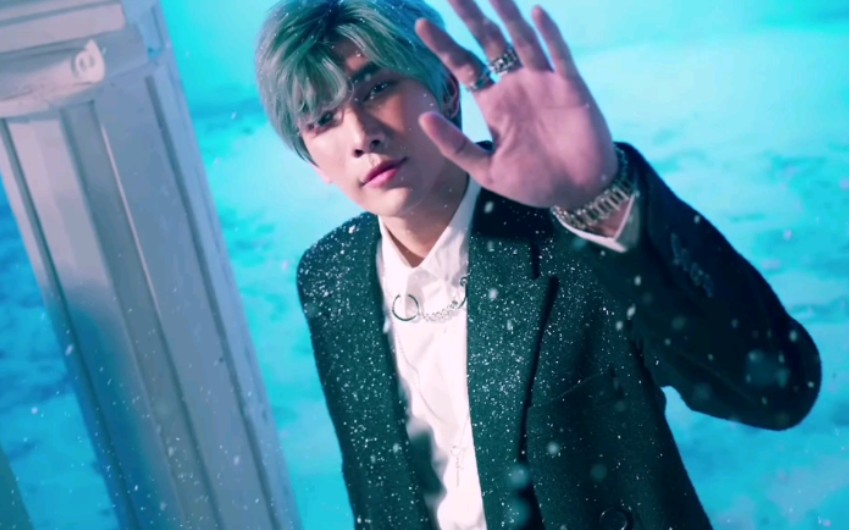 mvmew缪苏帕新歌seasonofyoumv真的好帅啊唱的也超级棒1080p