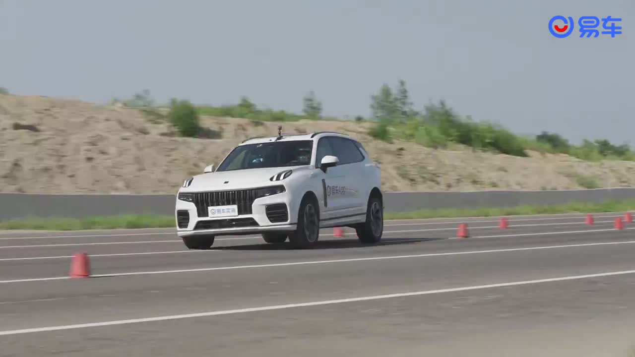 领克09 麋鹿测试