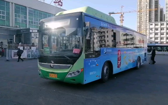 新乡公交拍车合集10,有12路的宇通客车e12混动车,17路的宇通客车第一
