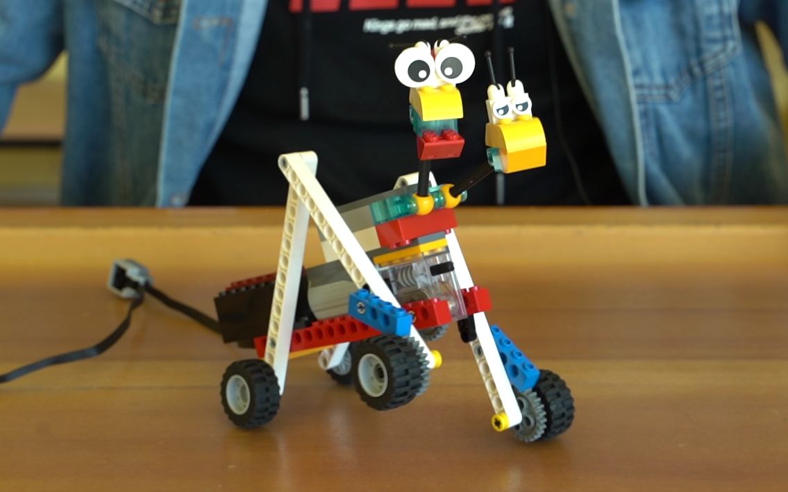 会爬行的双头龙乐高组装全过程哈哈老师作品