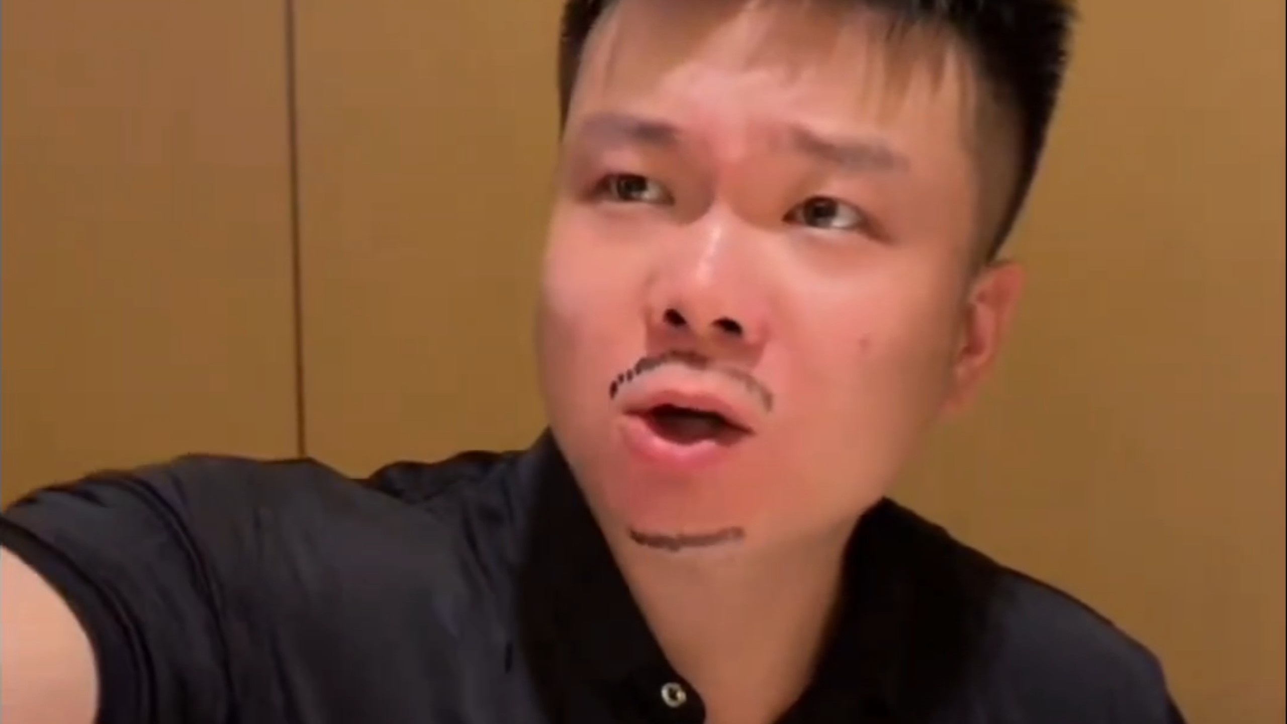 《当老吃家遇到堵车》