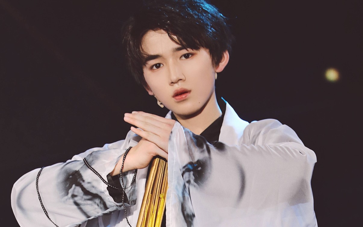 16北京演唱会少年郎宋亚轩竖版focus