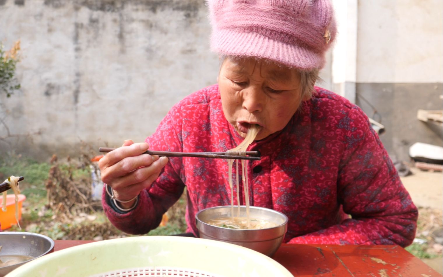 河南南阳:农村经典美食之一;便宜实惠能吃撑,80后记忆最深刻哔哩哔哩bilibili