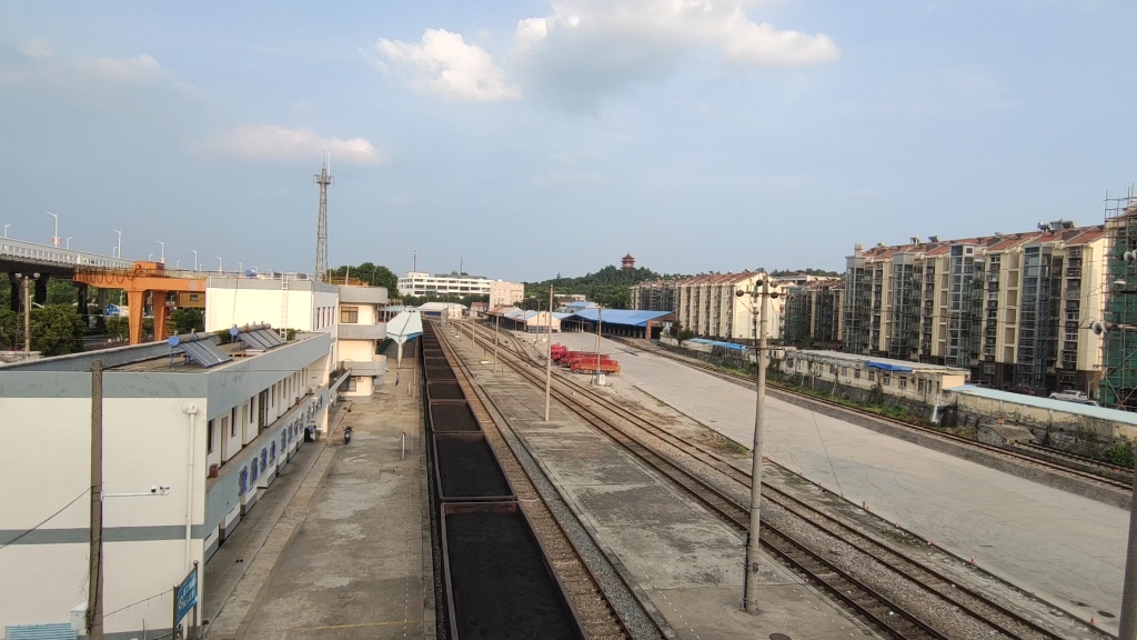 铁路文化宁芜线中华门火车站货运列车通过