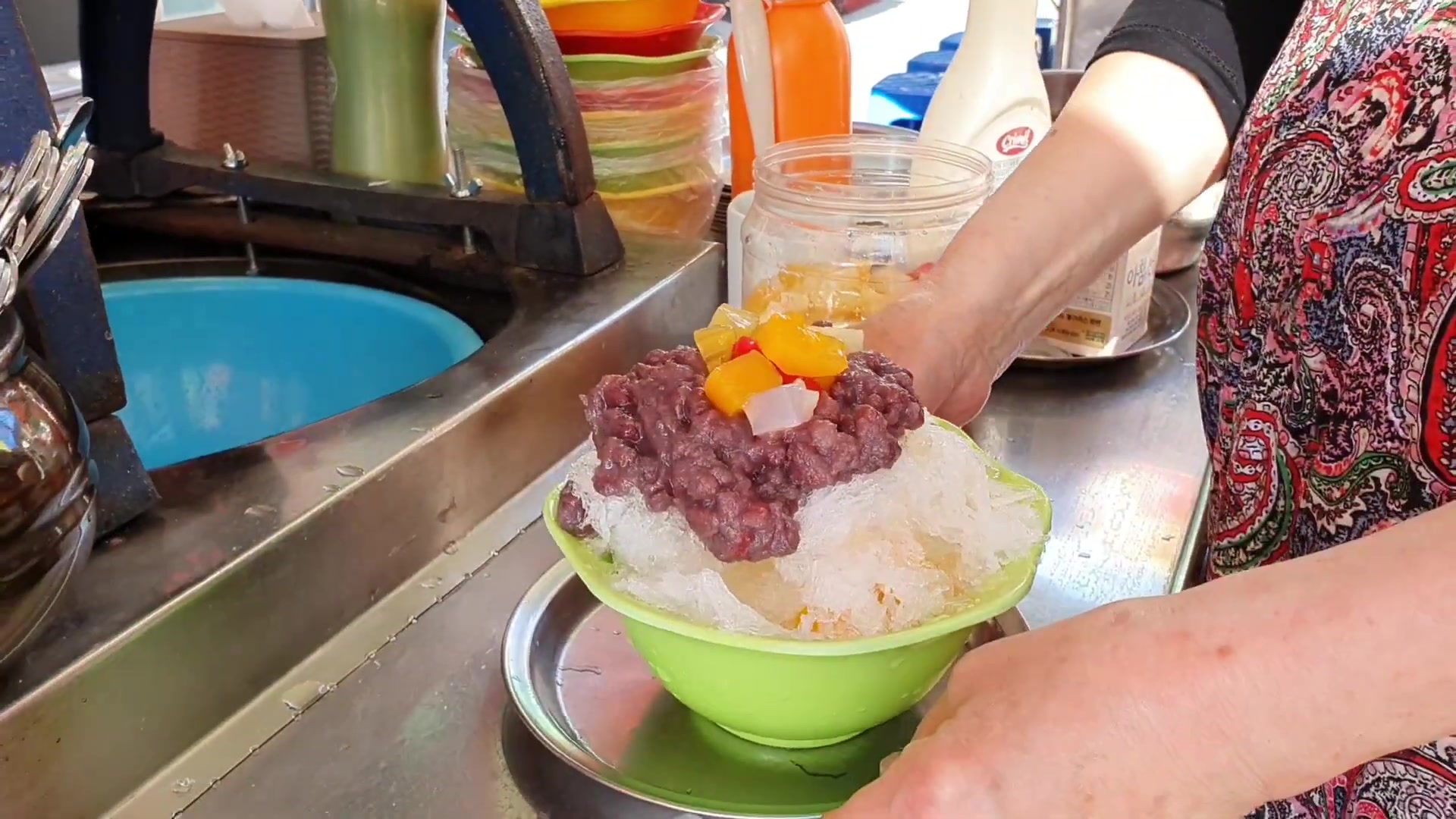 【韩国街头美食】夏天街头摆摊首选,红豆刨冰,清凉一夏