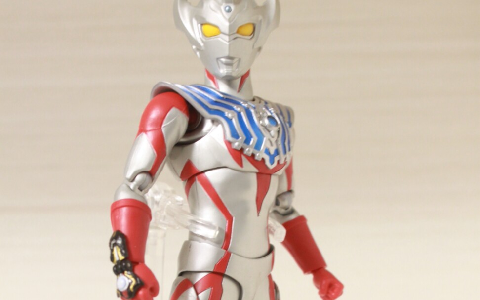 《泰迦奥特曼》泰迦奥特曼shf(新买的哦)假期在家无聊拍摄74来看看