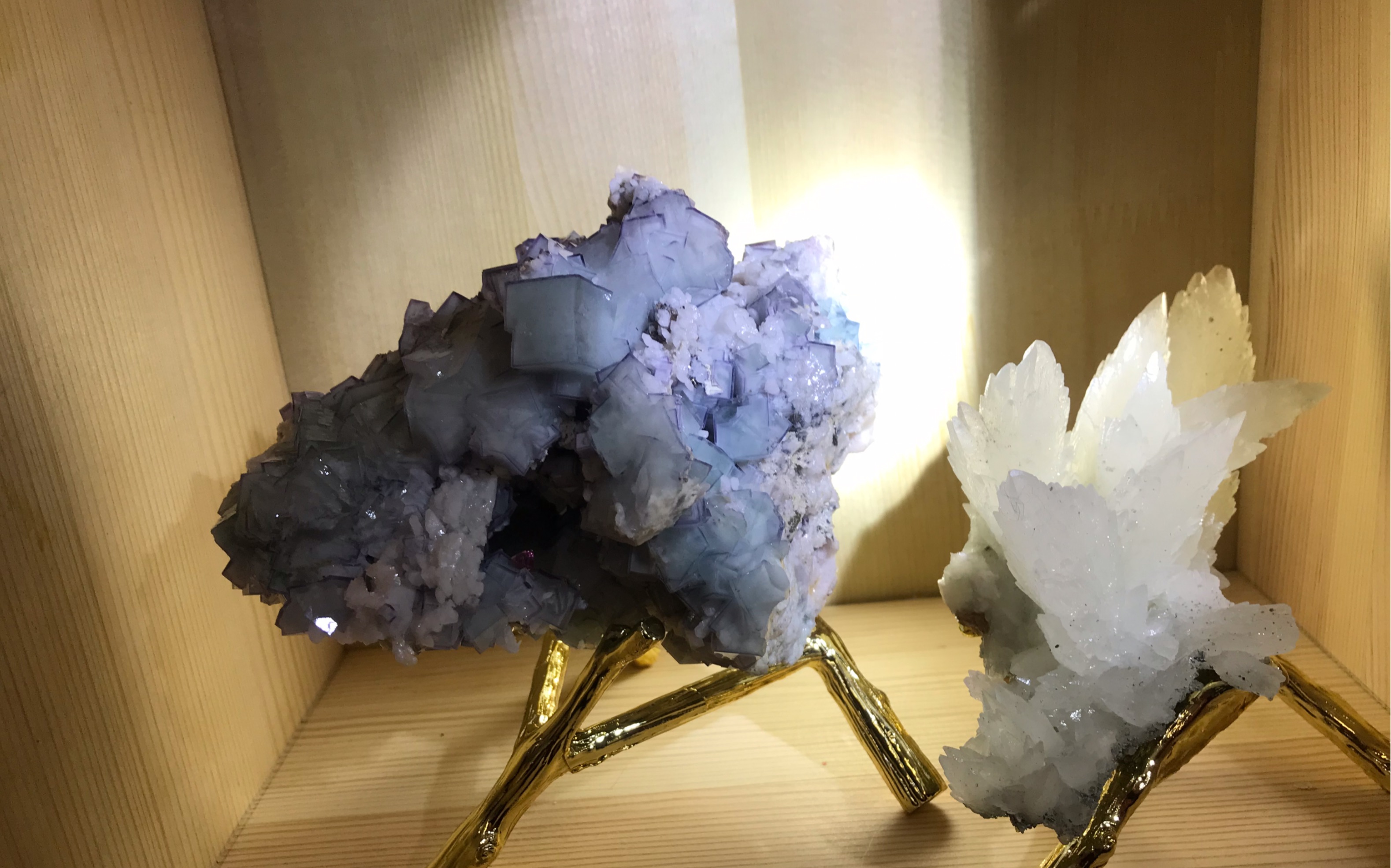 湖南郴州瑶岗仙青花瓷萤石