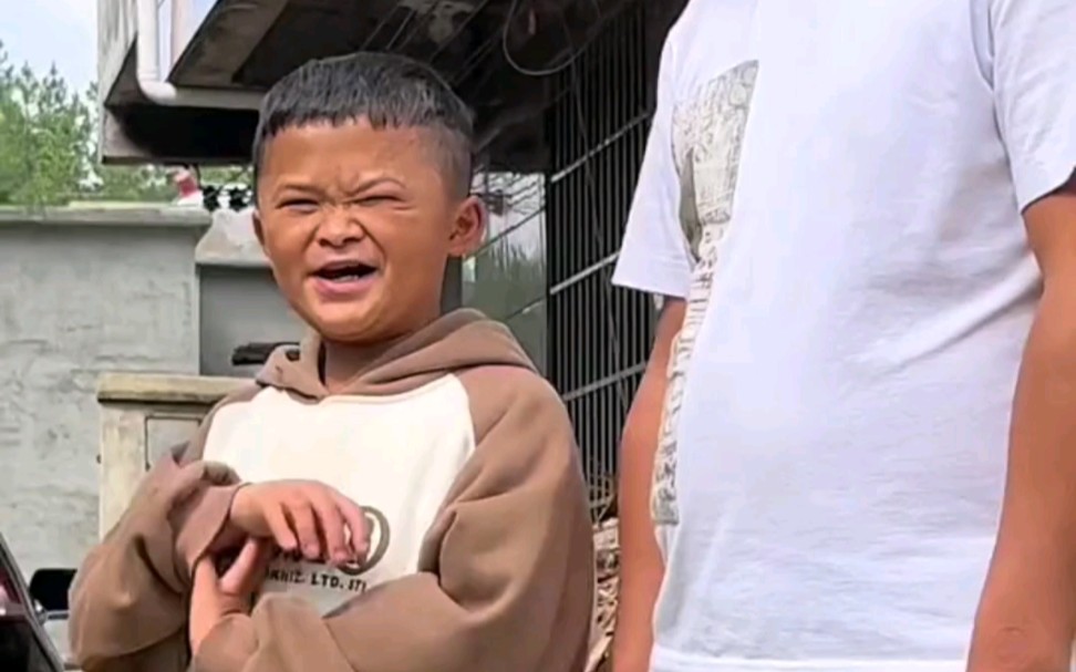 小马云采访花絮曝光:原来马云还给小马云发过喜糖!