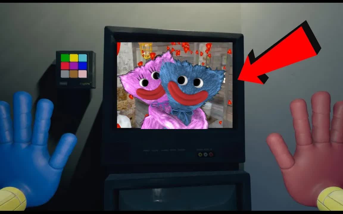 发现了秘密,转过头kissy missy在盯着我