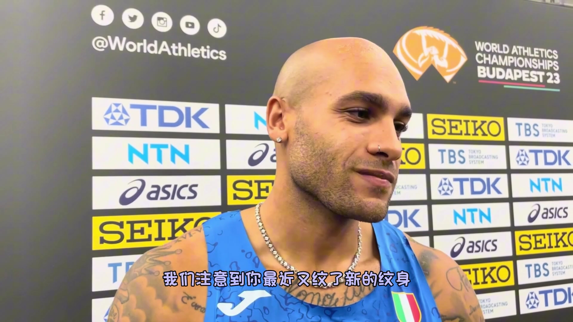 【那些布达佩斯世锦赛的逆天采访】关于雅各布斯的纹身和莱尔斯的发型