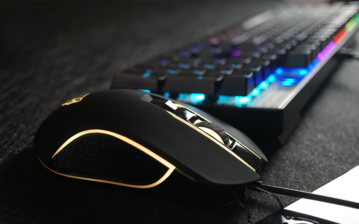 【in外设】摩豹ck888 rgb背光键鼠套装灯光效果_哔哩哔哩_bilibili