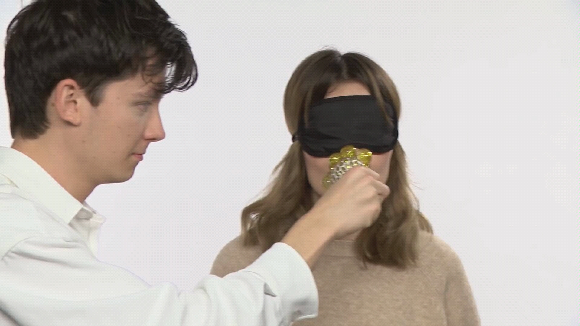 【阿沙/sex education 】蒙眼猜物品