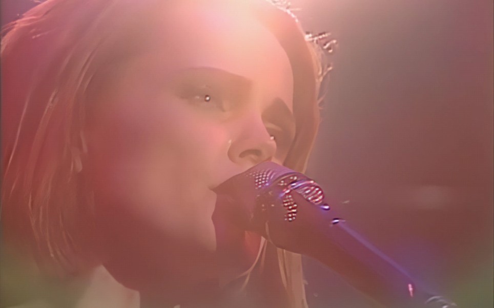 [图]超清修复Belinda Carlisle - Circle in the Sand (Runaway Horses Tour _90)