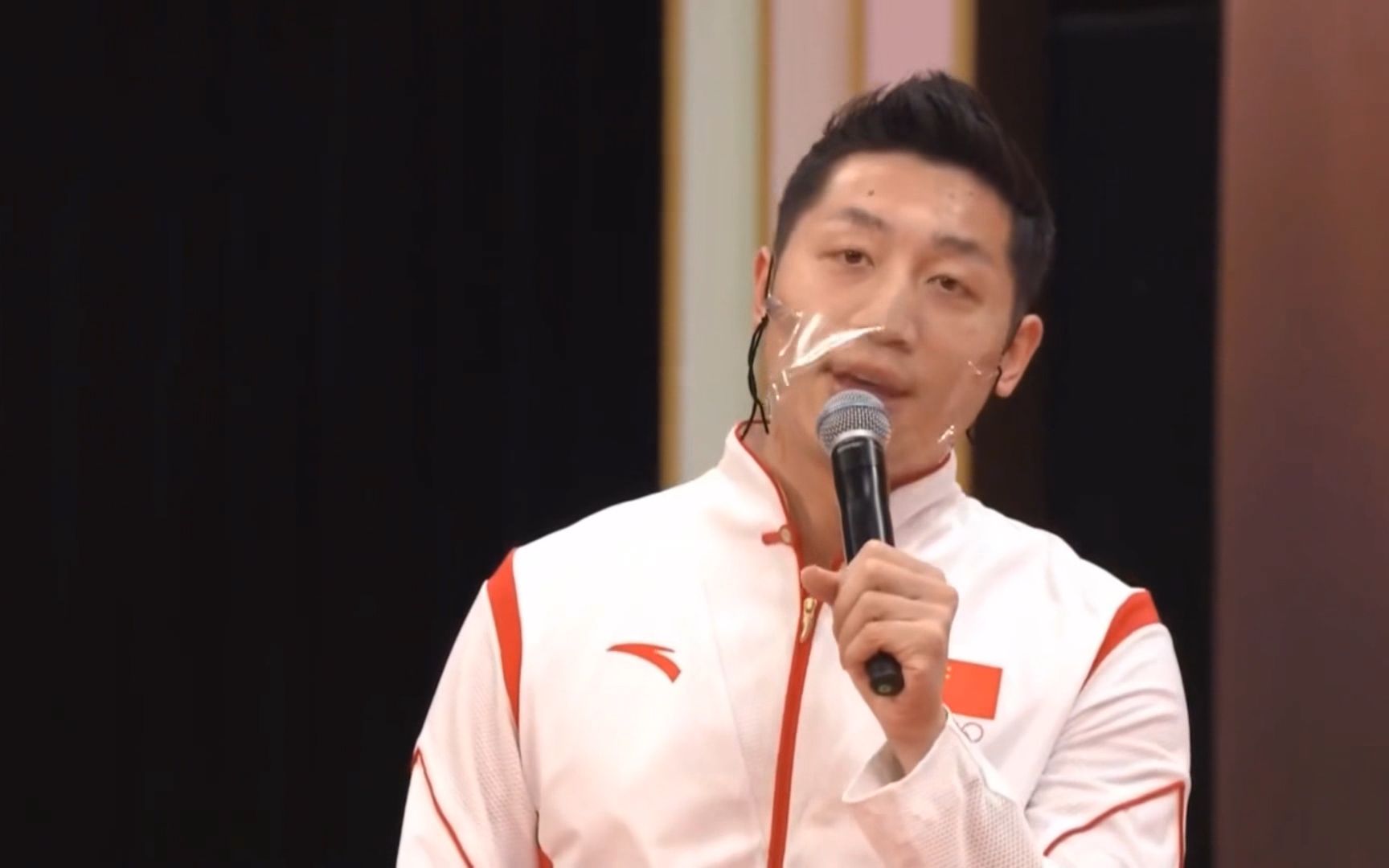 国乒唱歌实力:许昕在港清唱惊艳全场