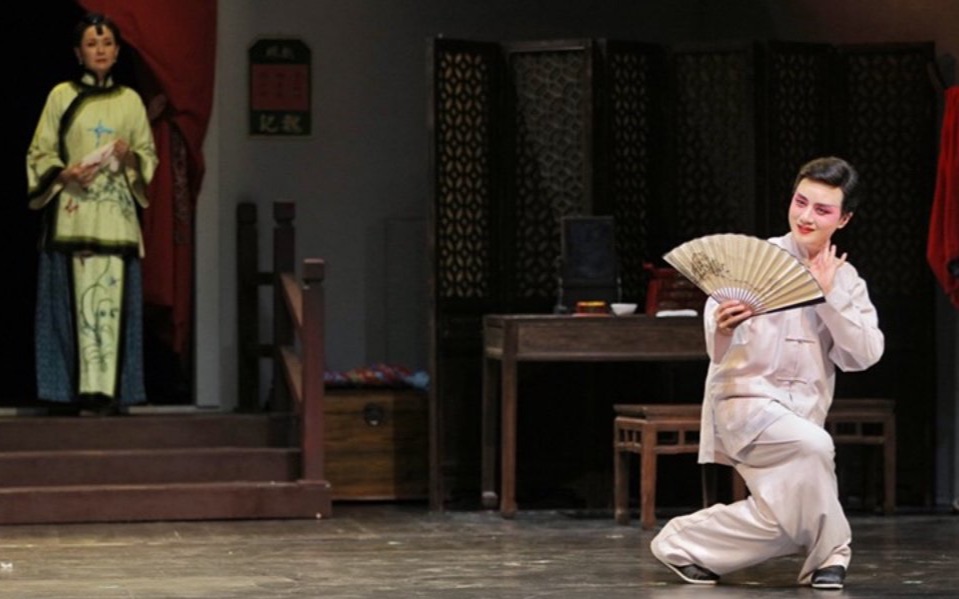 余少群20190618话剧风雪夜归人演唱昆曲牡丹亭皂罗袍片段