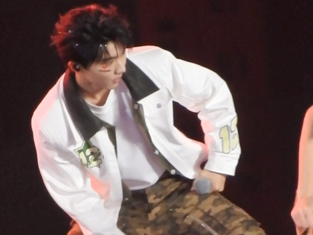 240504重庆楼间楼男儿歌马嘉祺直拍