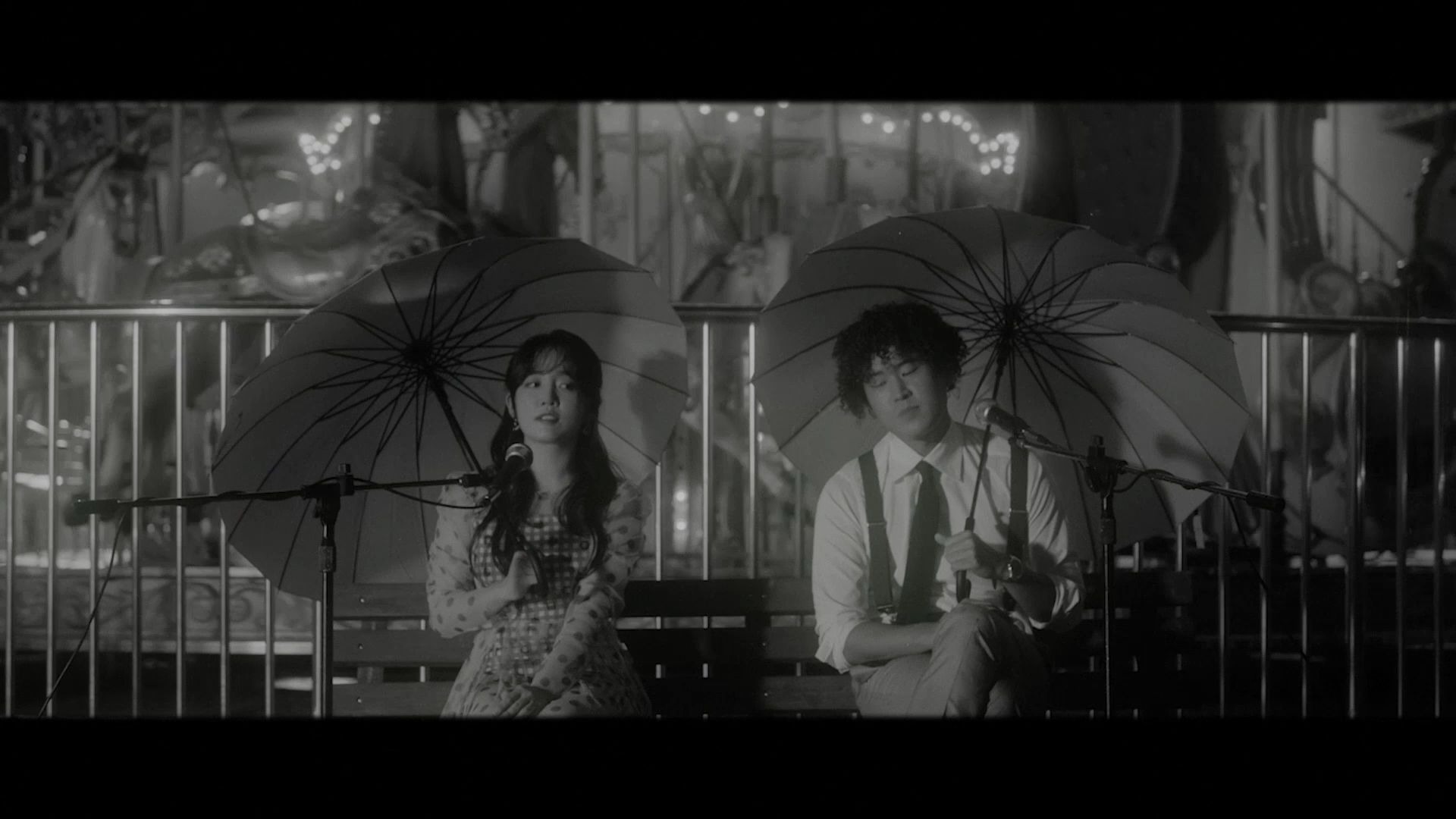 [图][MV] Chancellor, YOUNHA - Walking In The Rain' Duet Film