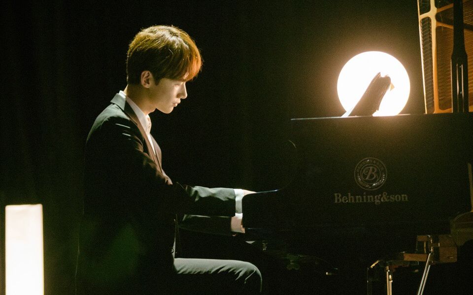 白敬亭白敬亭弹钢琴合集截至20180101