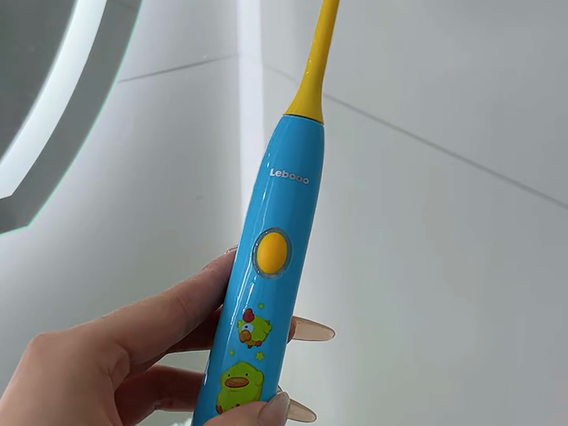 儿童电动牙刷 抑菌柔软刷毛 科学刷牙引导 宝宝生日