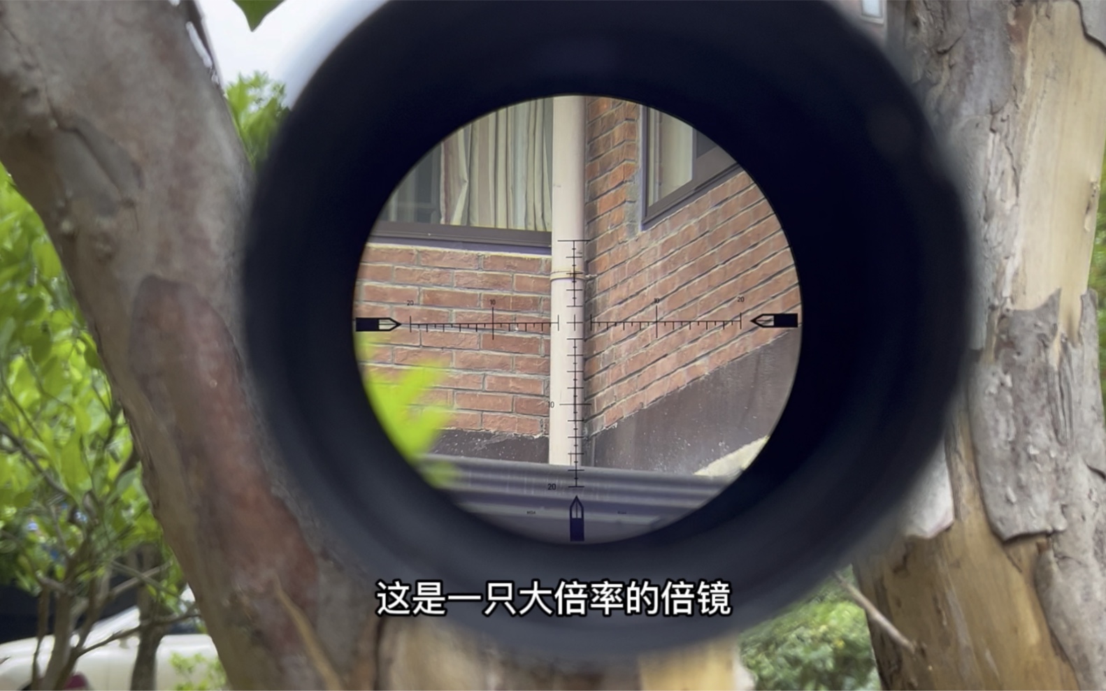 原装进口的32倍镜,初始就是八倍镜,夜间部队的瞄准镜故事满满的