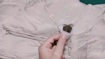 无痕修复羽绒服的技术，学会这个方法可以将破洞的羽绒服修复如新