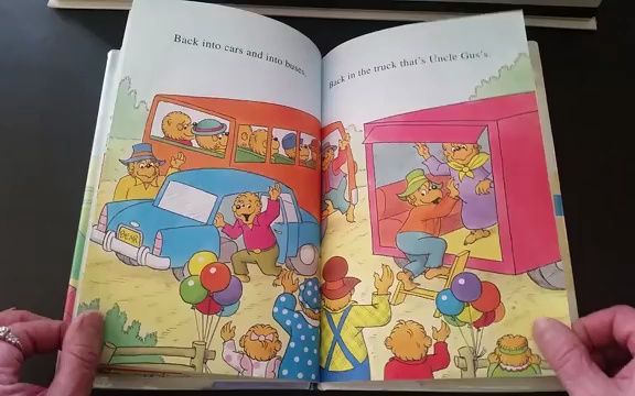 [图]The Berenstain Bears Family Reunion 贝贝熊家庭大聚会