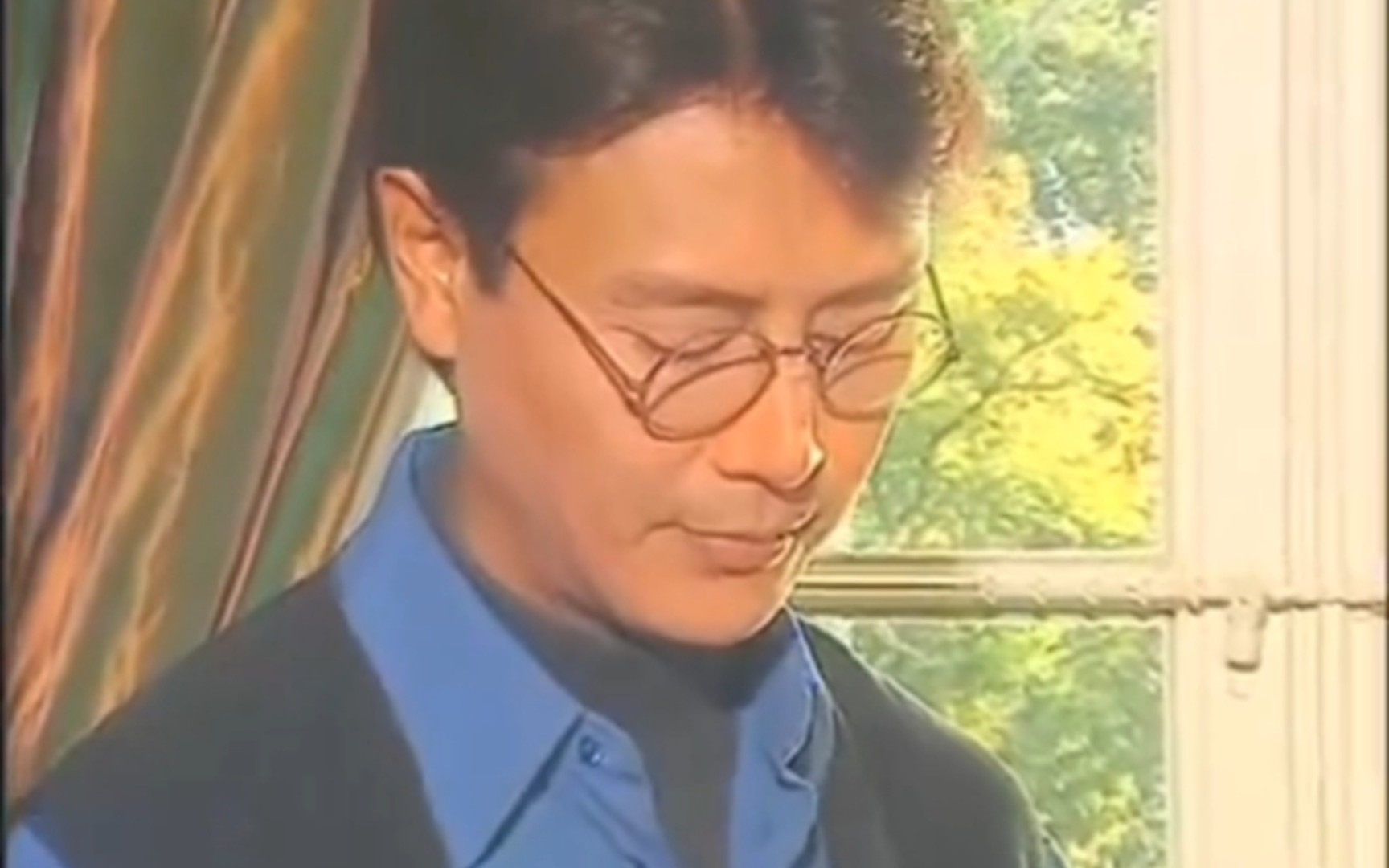 一帘幽梦 紫菱当着费云帆面看楚濂的信,小费叔叔好有魅力哦