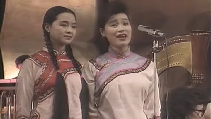 女人是老虎 - 李娜 伴奏带