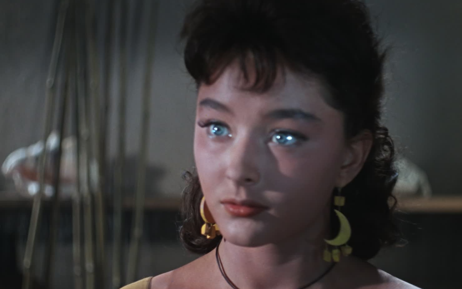 cc字幕两栖人1961男女主真是童话里走出来的都有湛蓝的眼睛