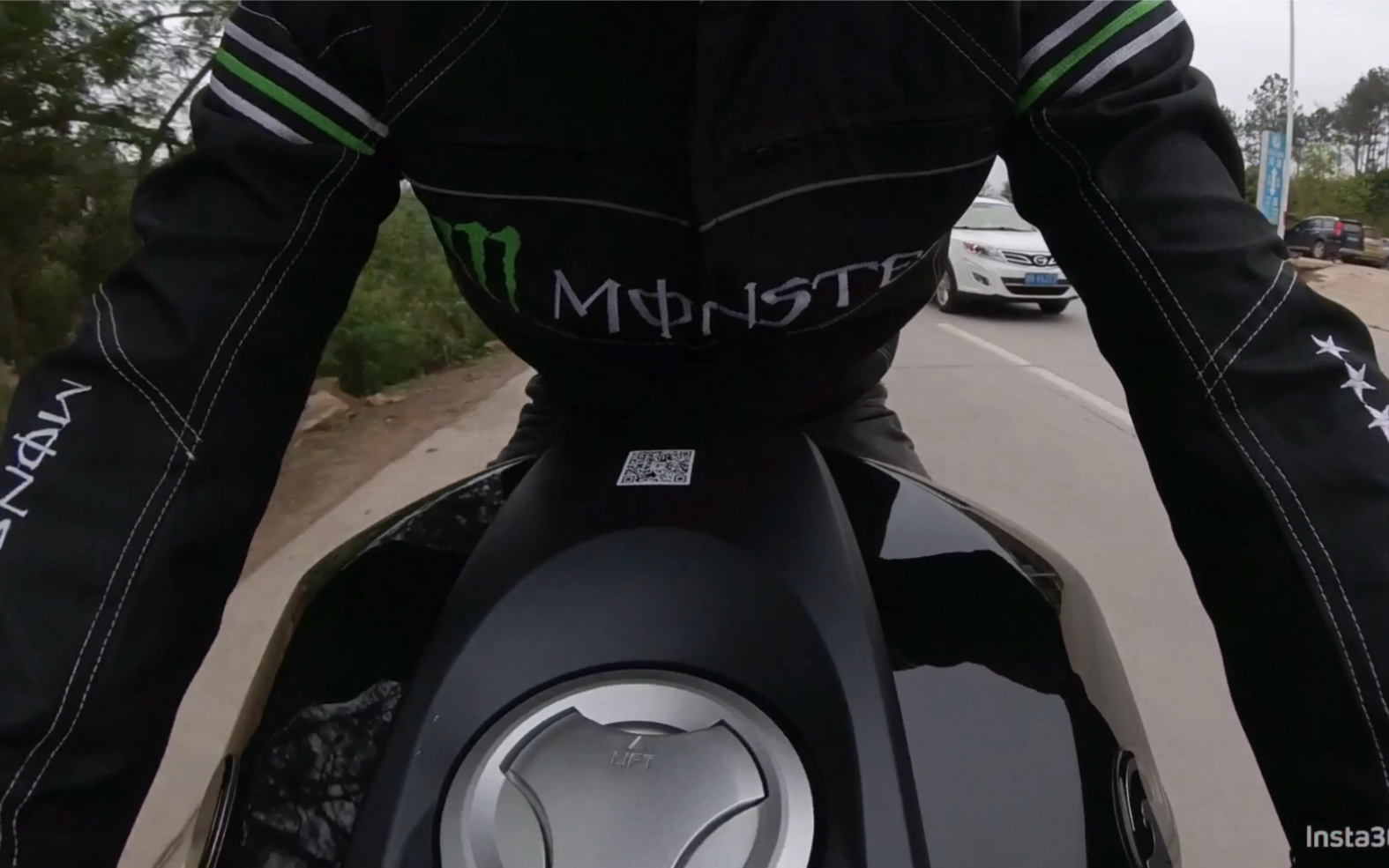 飞鹰r25骑车慢又怂