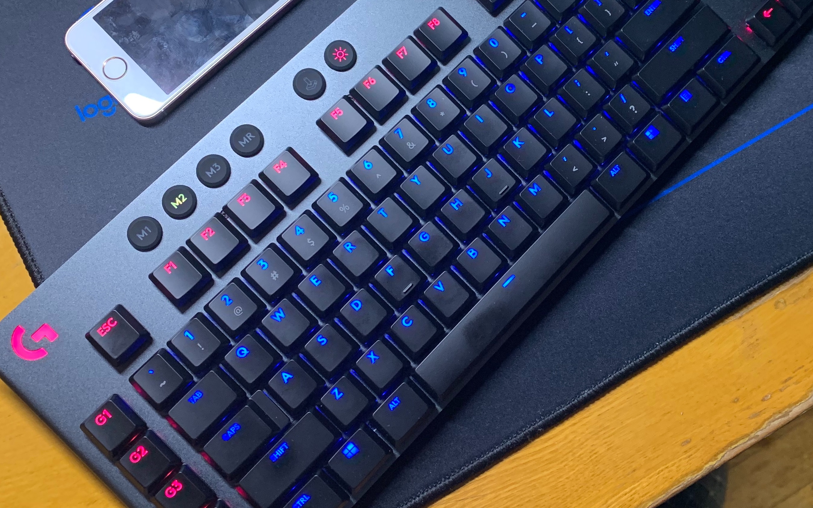 罗技g813矮轴键盘开箱上手"