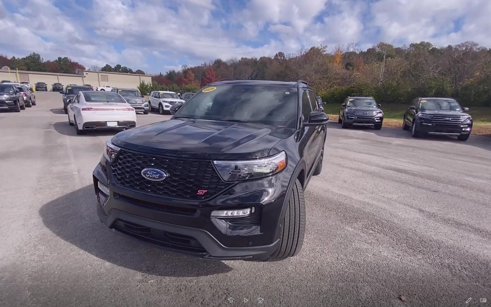 第一视角美国老哥试驾2021款福特探险者st30t美式大suv的暴力