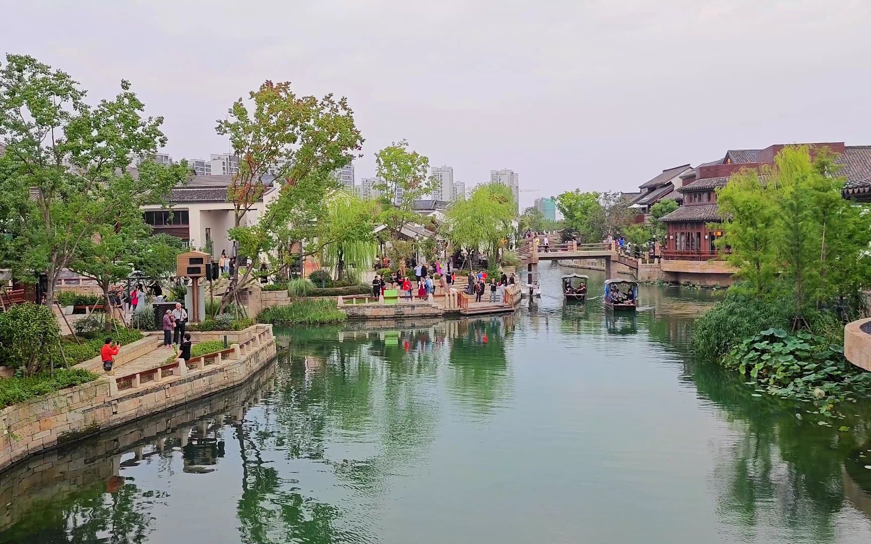 青浦徐泾蟠龙天地