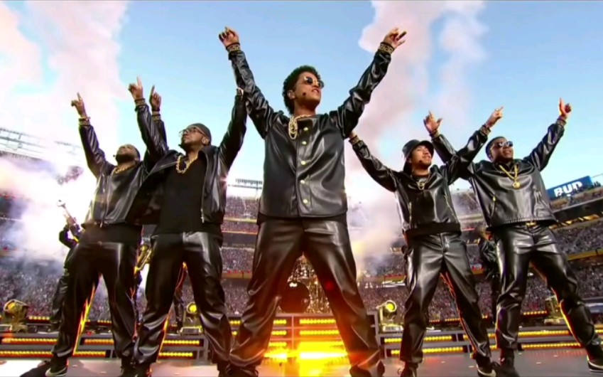 2016超级碗中场秀火星哥碧昂丝斗舞