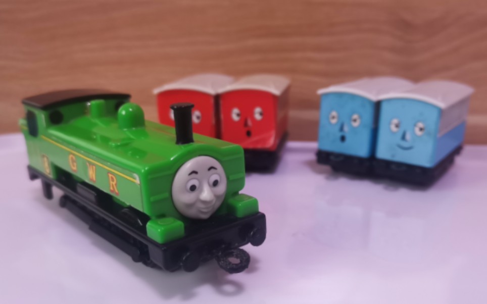 托马斯和他的朋友们 万代2004年 生产的达克 窄轨车厢测评