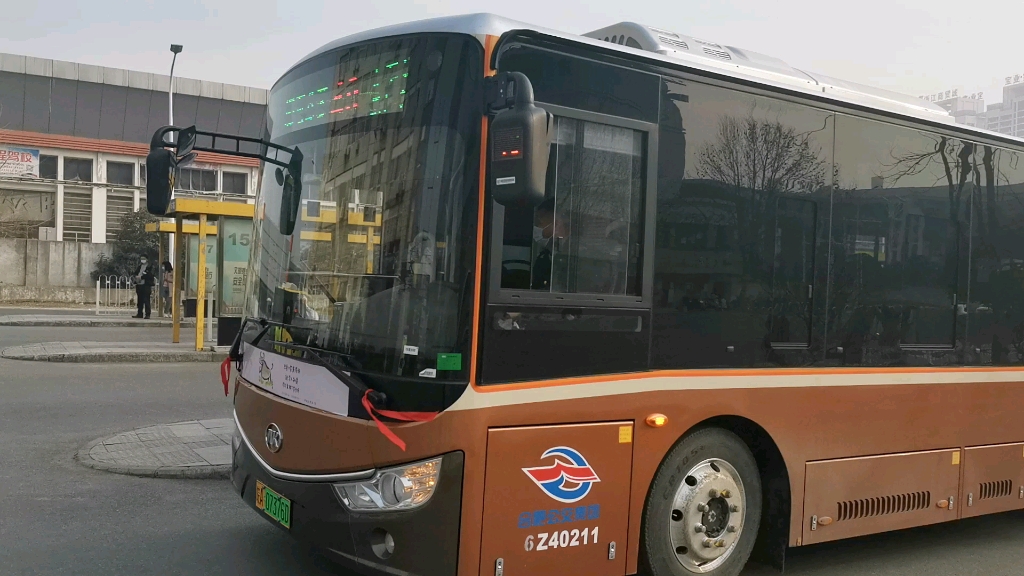 2022年换车季合肥公交40路火车站北广场肥东停保场z40211驶出火车站北