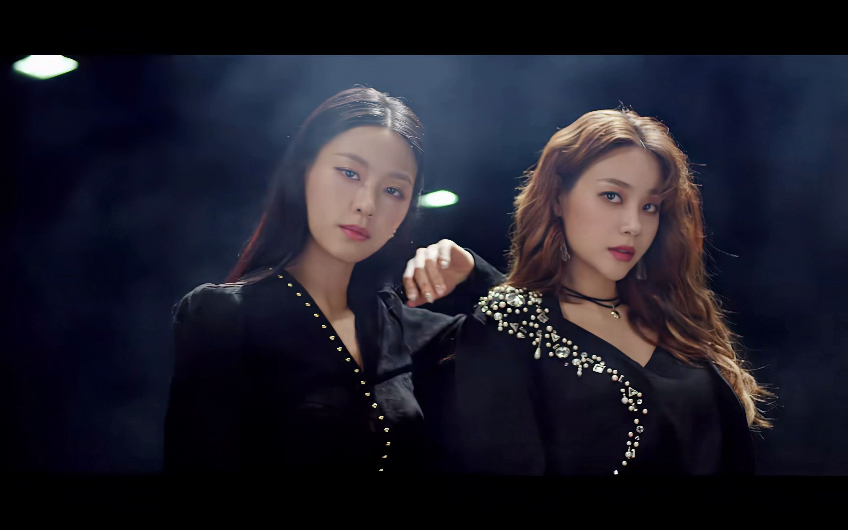 red velvet - russian roulette