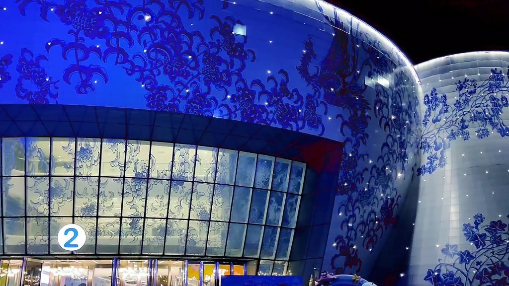 回南昌了,青花外观的融创茂是真的好看