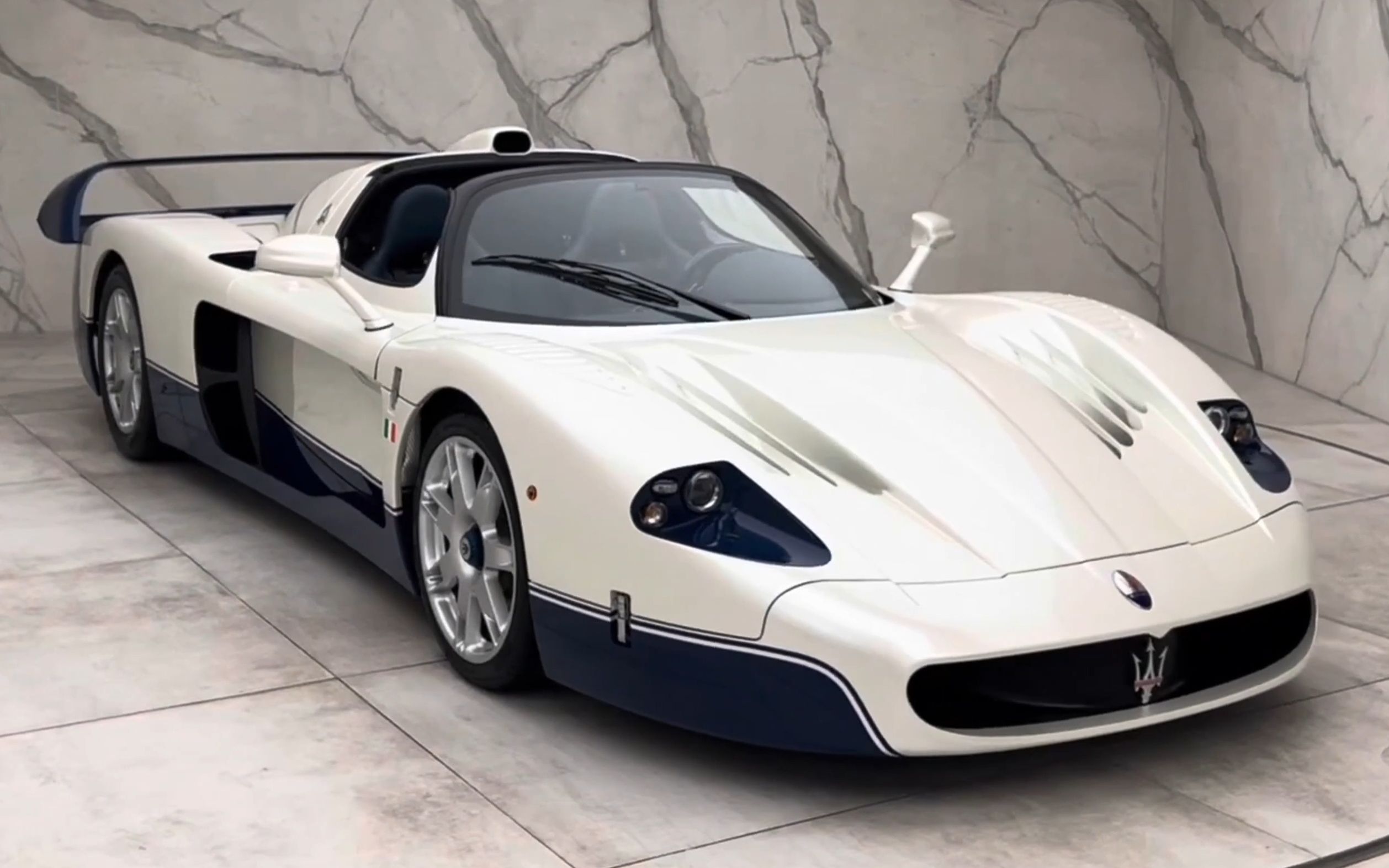 【4k鉴赏】maserati mc12 (2005)