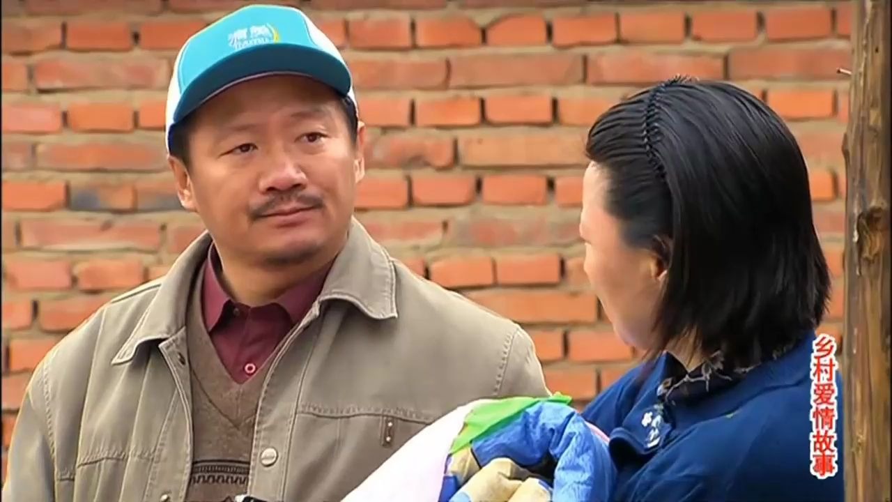 白清明成功入住谢广坤家,广坤想方设法想将人赶走_哔哩哔哩 (゜-゜)つ