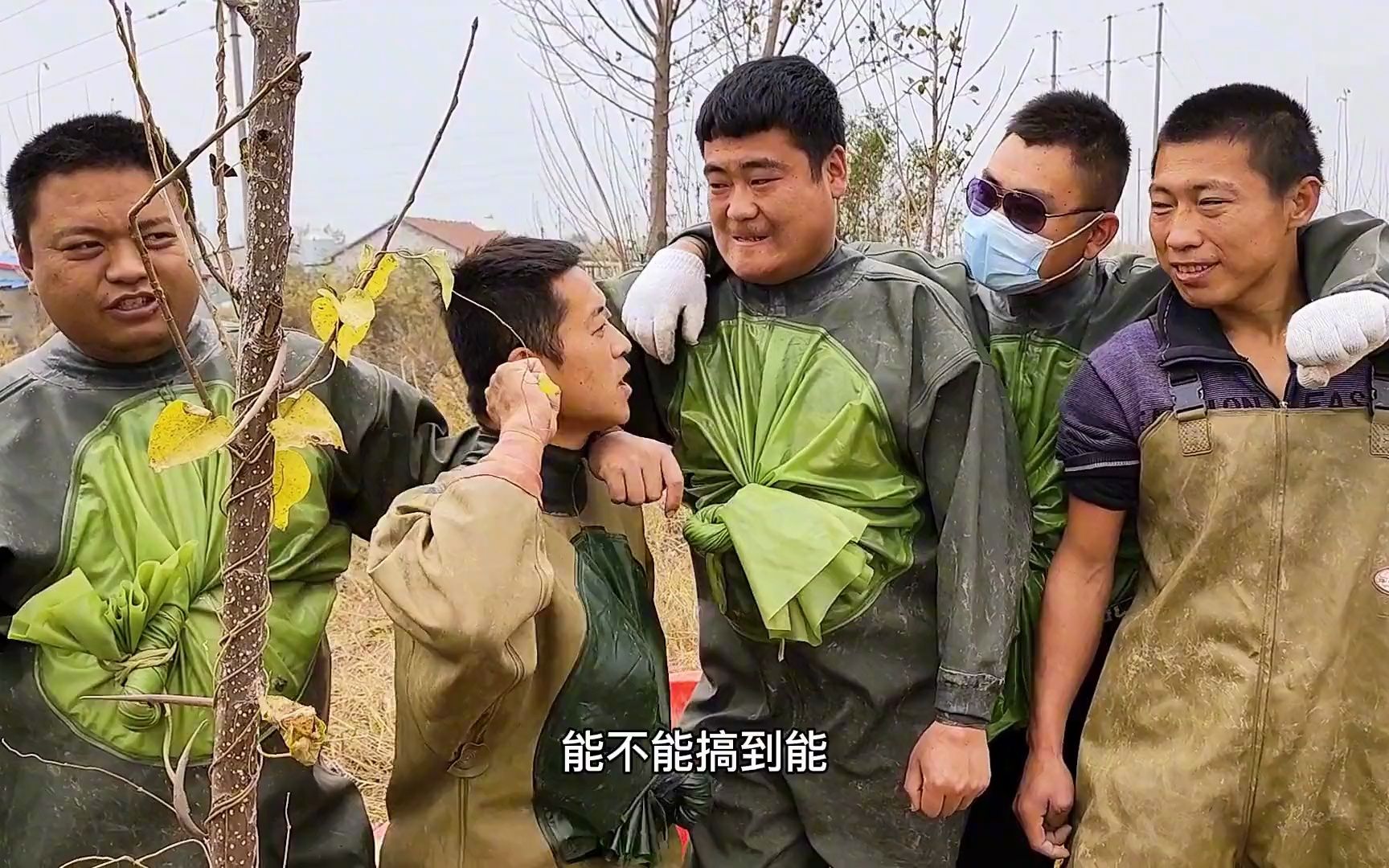 芦苇河开闸放水,钻进芦苇荡兄弟5人直接吓傻,这一幕真是刺激哔哩哔哩bilibili