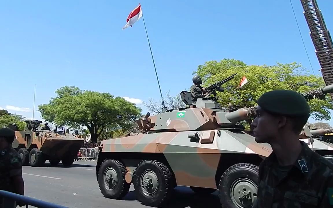 巴西装甲车图片