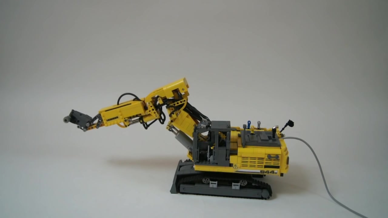 lego利勃海尔r944c隧道挖掘机